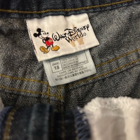 Ladies Denim Shorts w/ Mickey Mouse Ears stitching on back pockets. Walt Disney. - Picture 3 of 4
